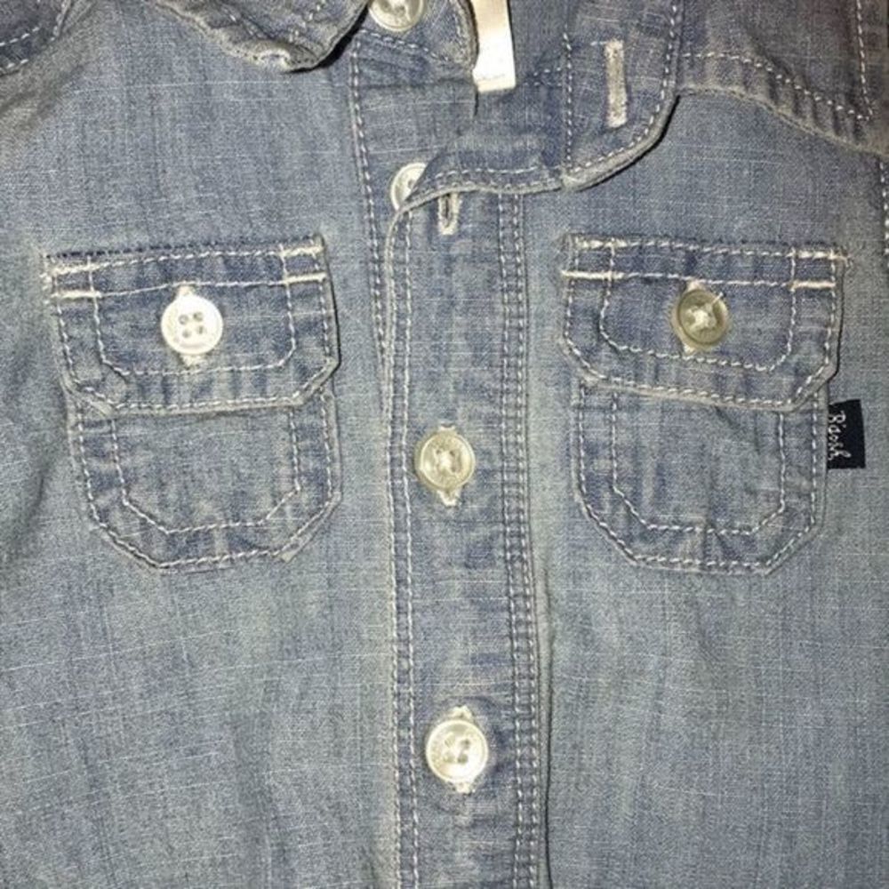 Oshkosh bgosh denim button down size 6 months - Picture 2 of 4